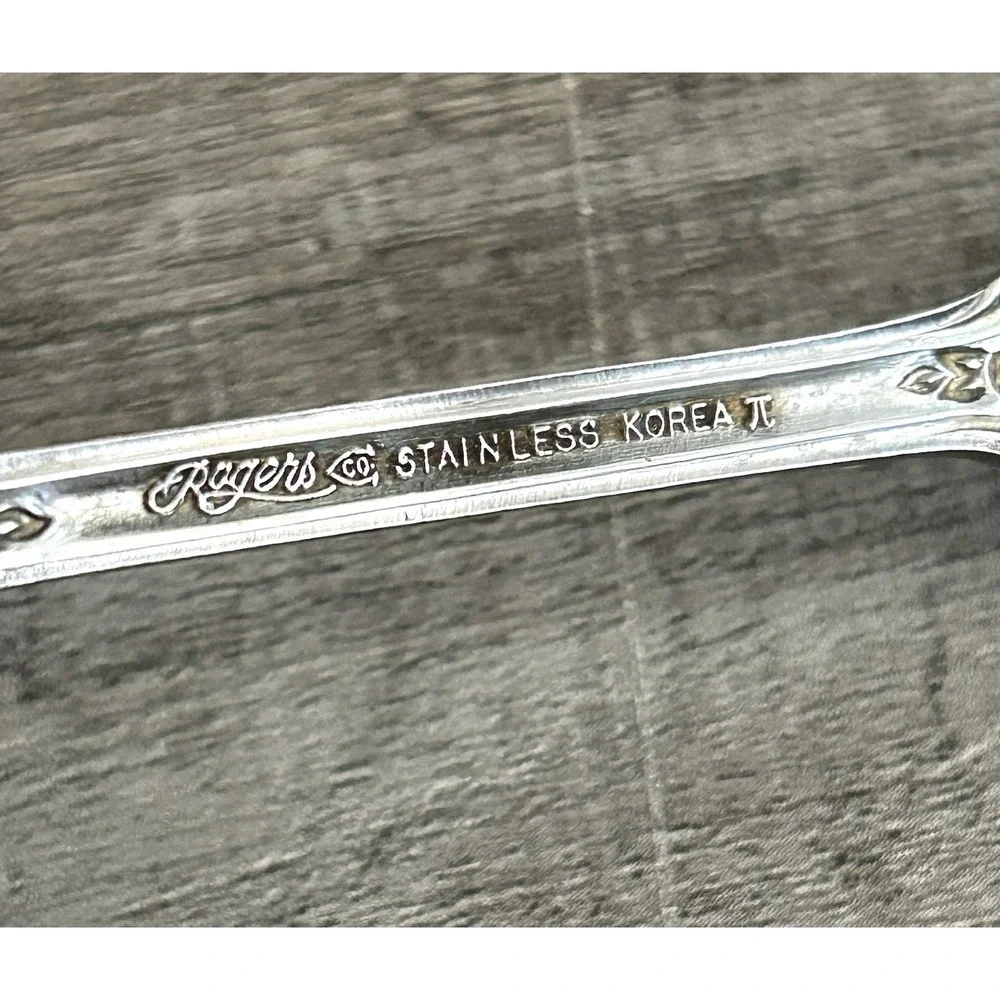 Stanley Roberts Rogers Teaspoons Stainless Valentine Set‎ Of 8 Pierced 6-1/8
